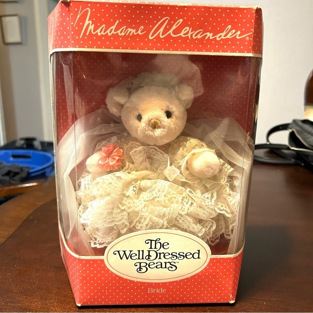 Madame Alexander The Well Dressed Bears BRIDE In Original Packaging Light Pink
